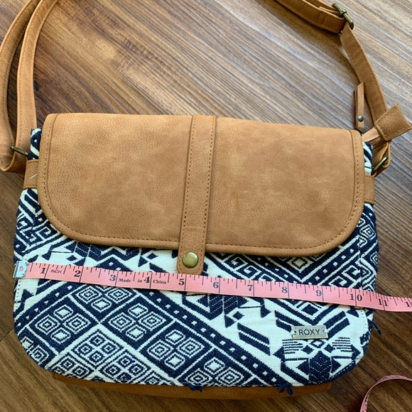 Roxy purse (Matching wallet sold separately) - Picture 9 of 9